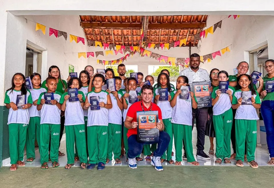 Prefeitura de Cristino Castro implanta sistema de monitoramento em tempo real no transporte escolar