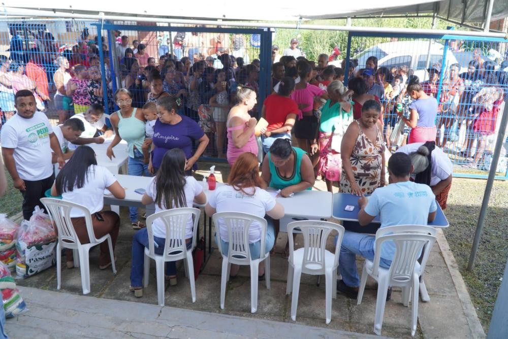 Prefeitura de Cristino Castro realiza entrega de peixes e cestas básicas na Semana Santa