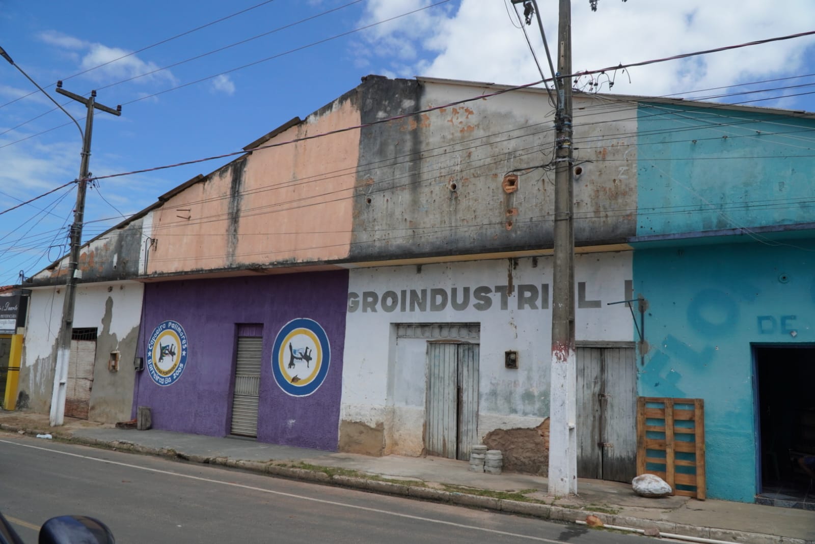 Reforma de um prédio para o funcionamento do Palácio Cultural do Município de Cristino Castro – PI
